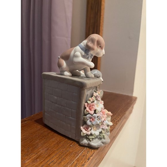 Cosmos Gifts SA49111 Fine Porcelain Three Puppies Dogs On Garden Steps with Flow - Picture 4 of 10